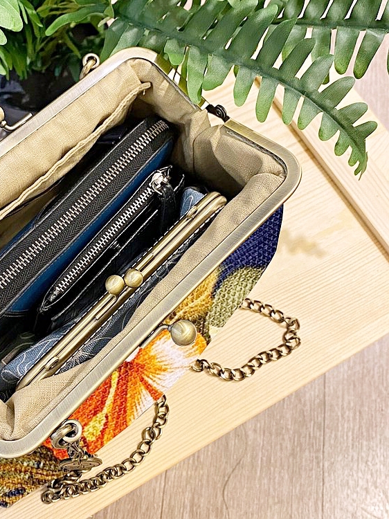 海島夏日扶桑 手工棉麻布大口金包
