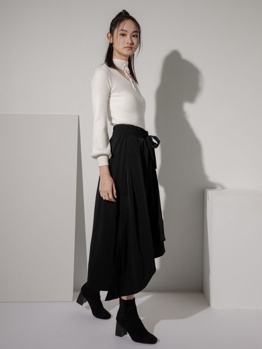 LOOM｜Uneven Drape Side Panel Skirt